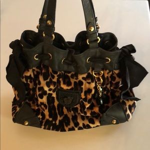 Leopard Juicy purse - looks brand new!